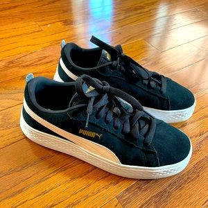 Women’s Puma Smash Platform Suede Sneakers